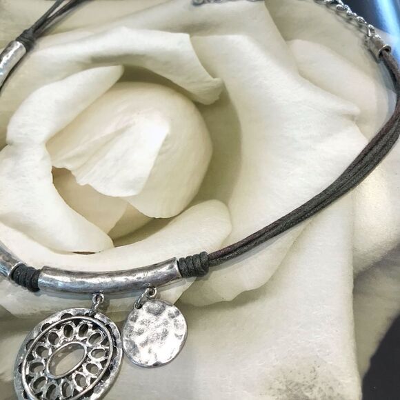 Chico’s Silver Tone Metallic Pendant Statement Tribal Boho Ethnic Cord Necklace - Picture 10 of 11